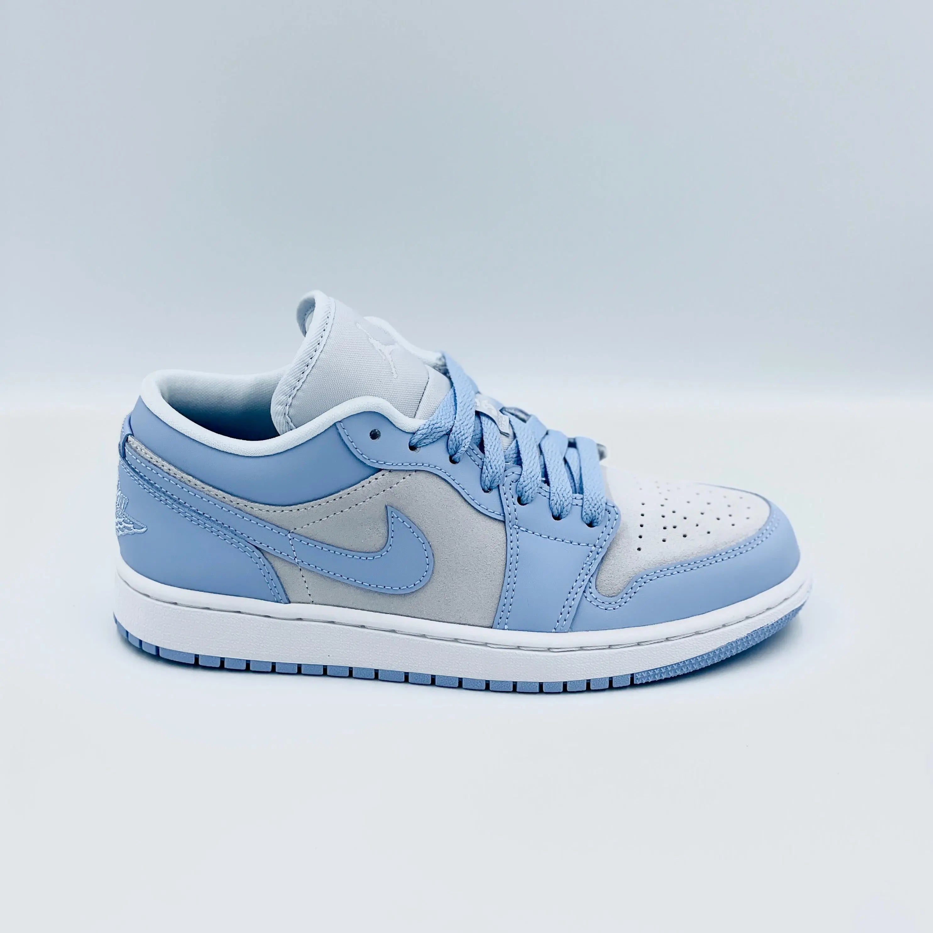 Air jordan 1 on sale low baby blue