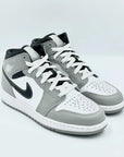 Jordan 1 Mid Light Smoke Grey SA Sneakers