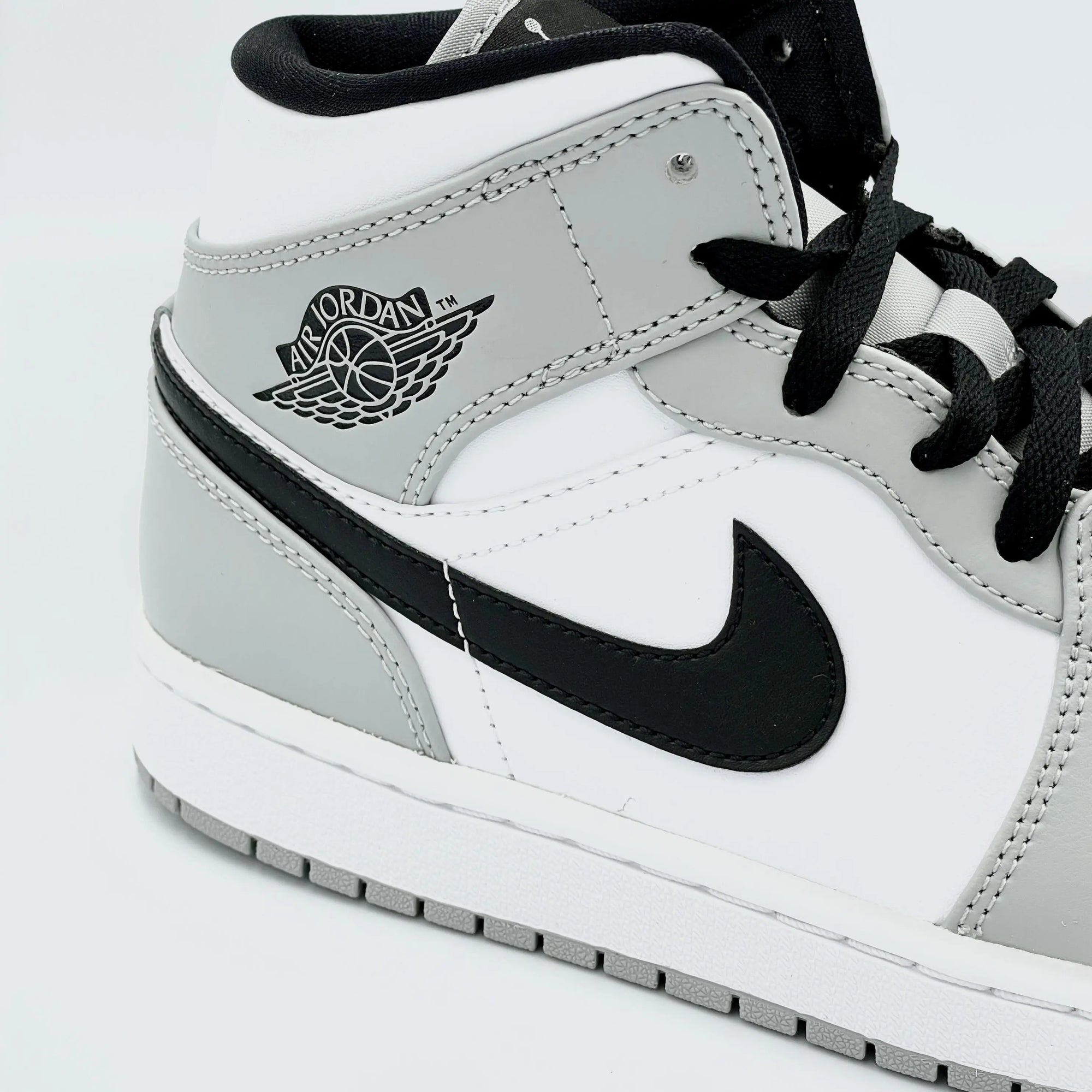 Jordan 1 Mid Light Smoke Grey  SA Sneakers