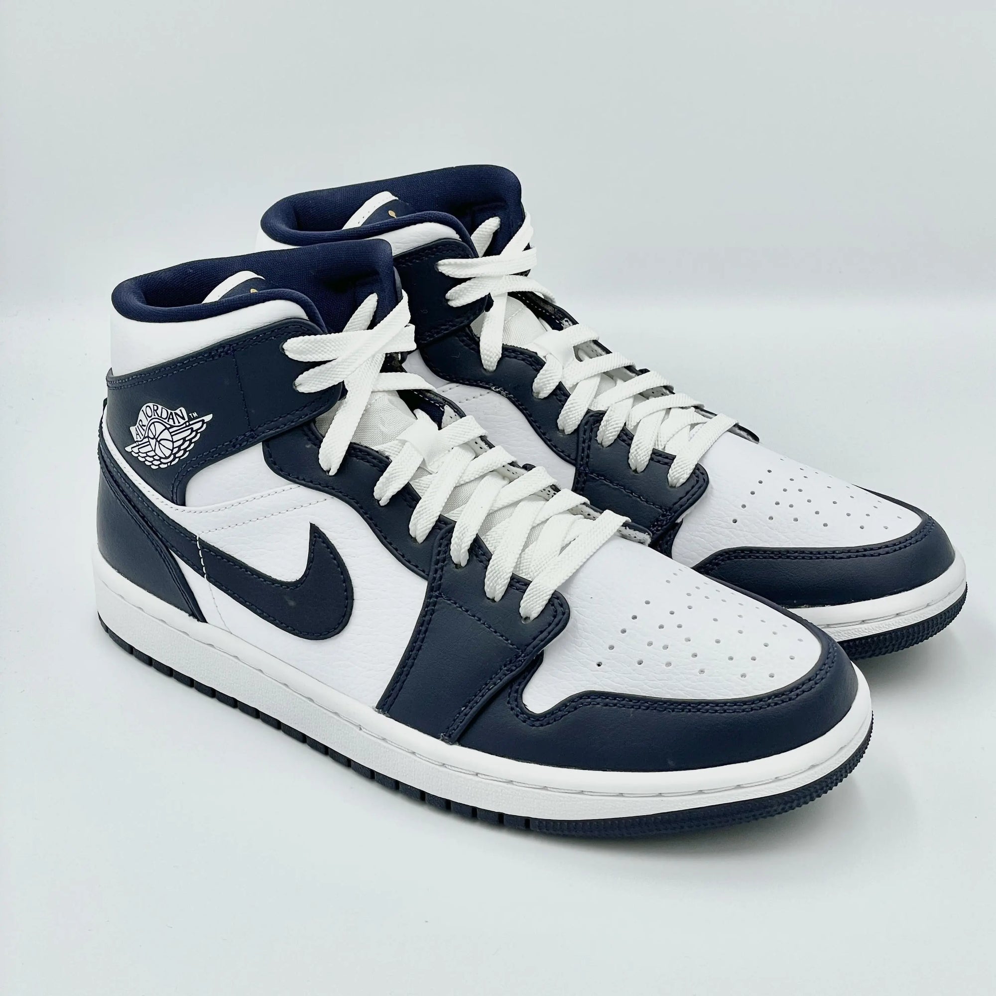 Jordan 1 Mid White Obsidian  SA Sneakers
