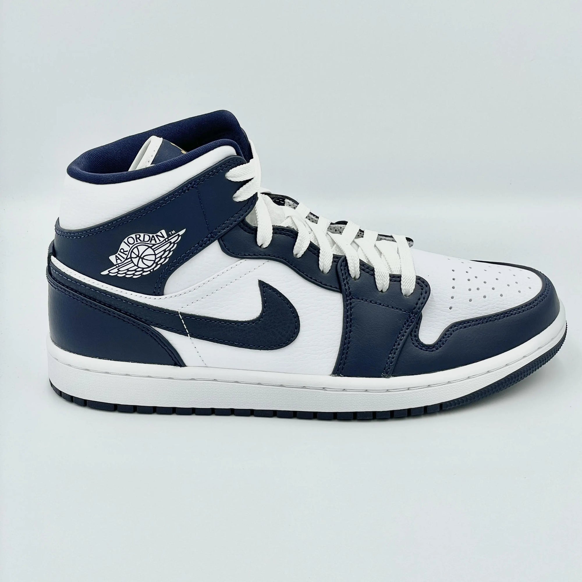 Jordan 1 Mid White Obsidian  SA Sneakers