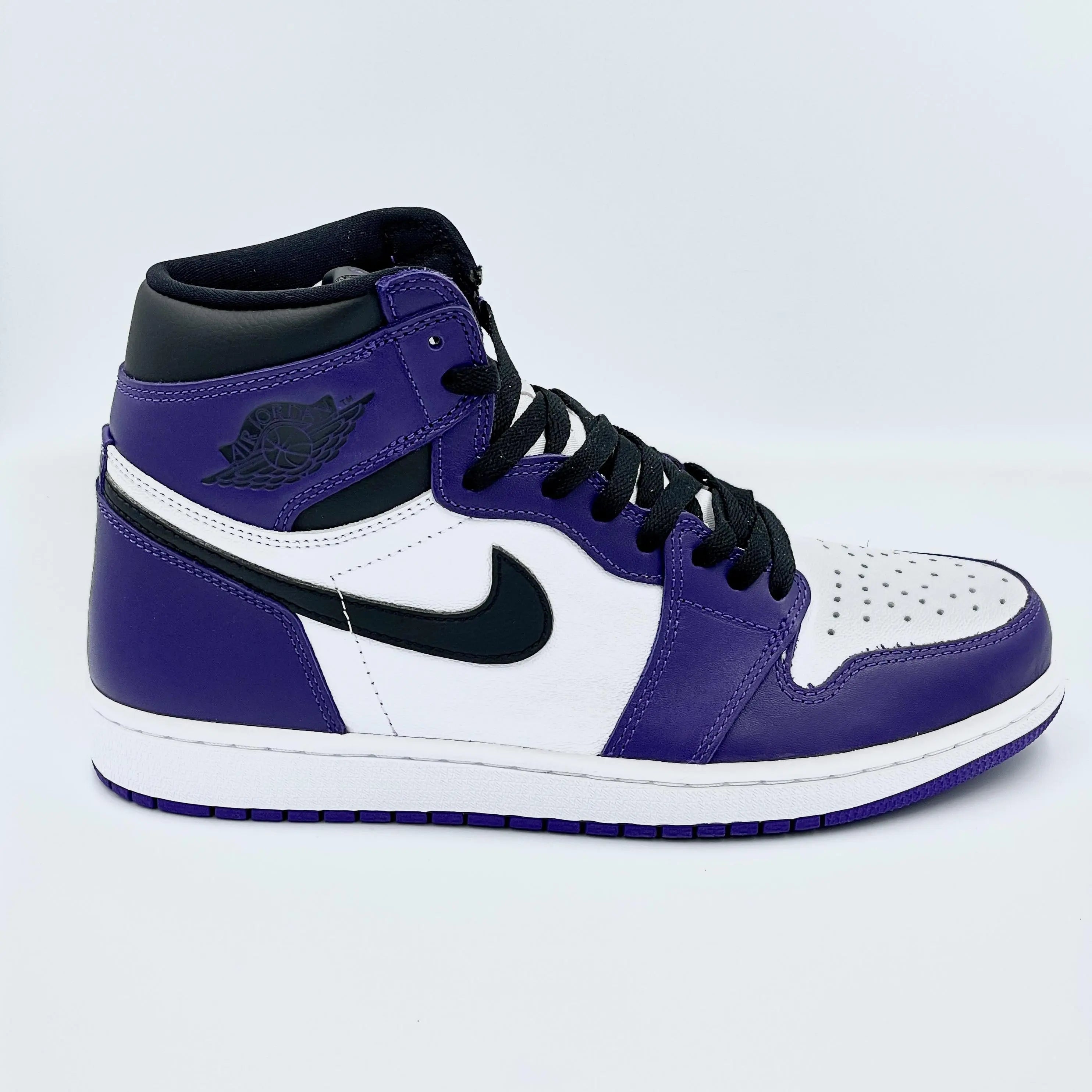 Air Jordan Retro High Court Purple SA Sneakers - Main Image