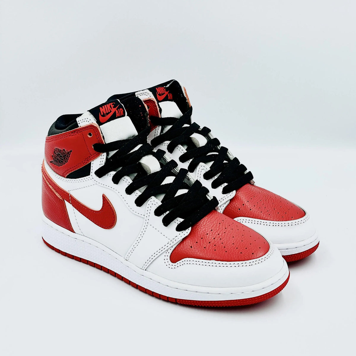Jordan 1 hot sale retro high nike