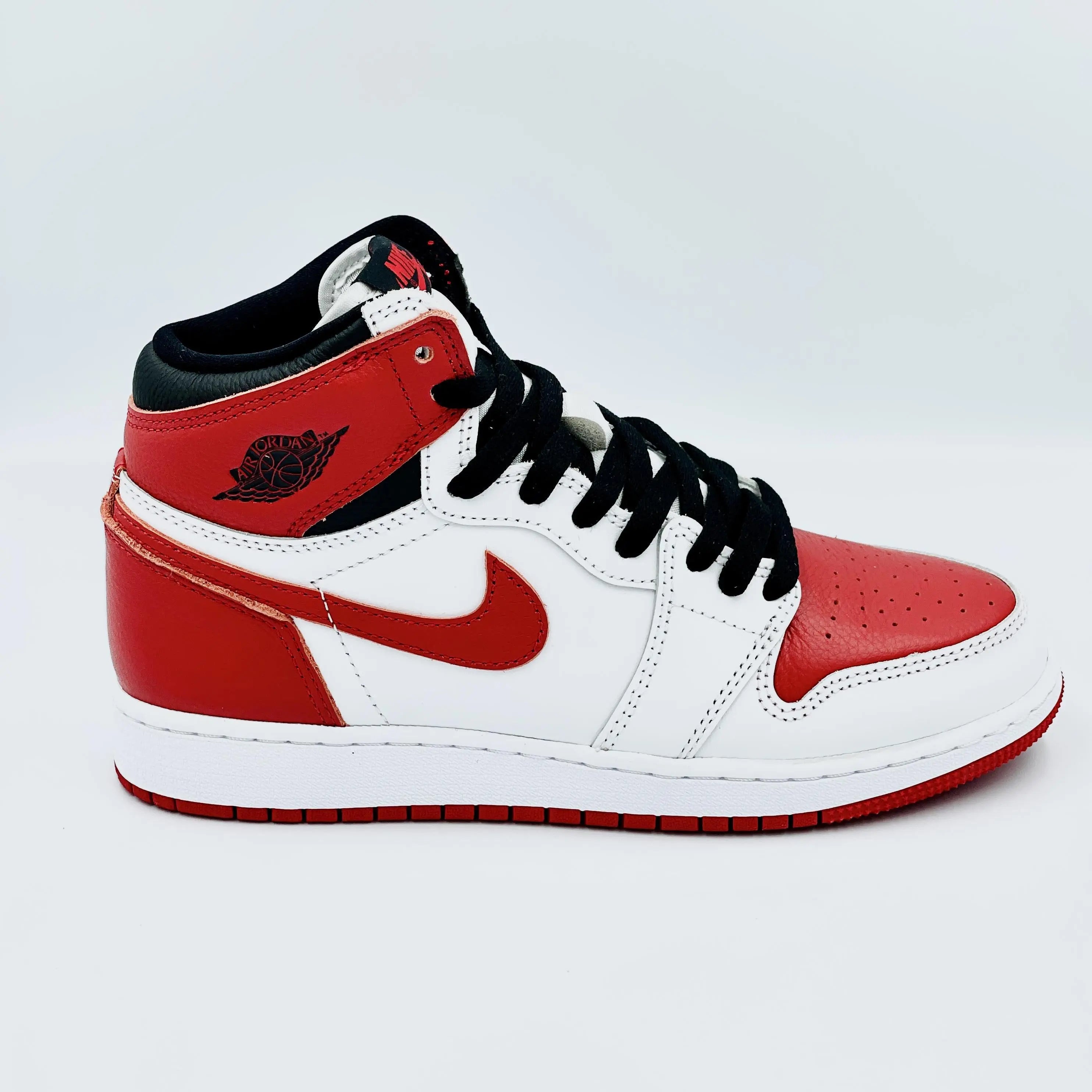 Nike Air Jordan 1 Retro High Heritage - SA Sneakers