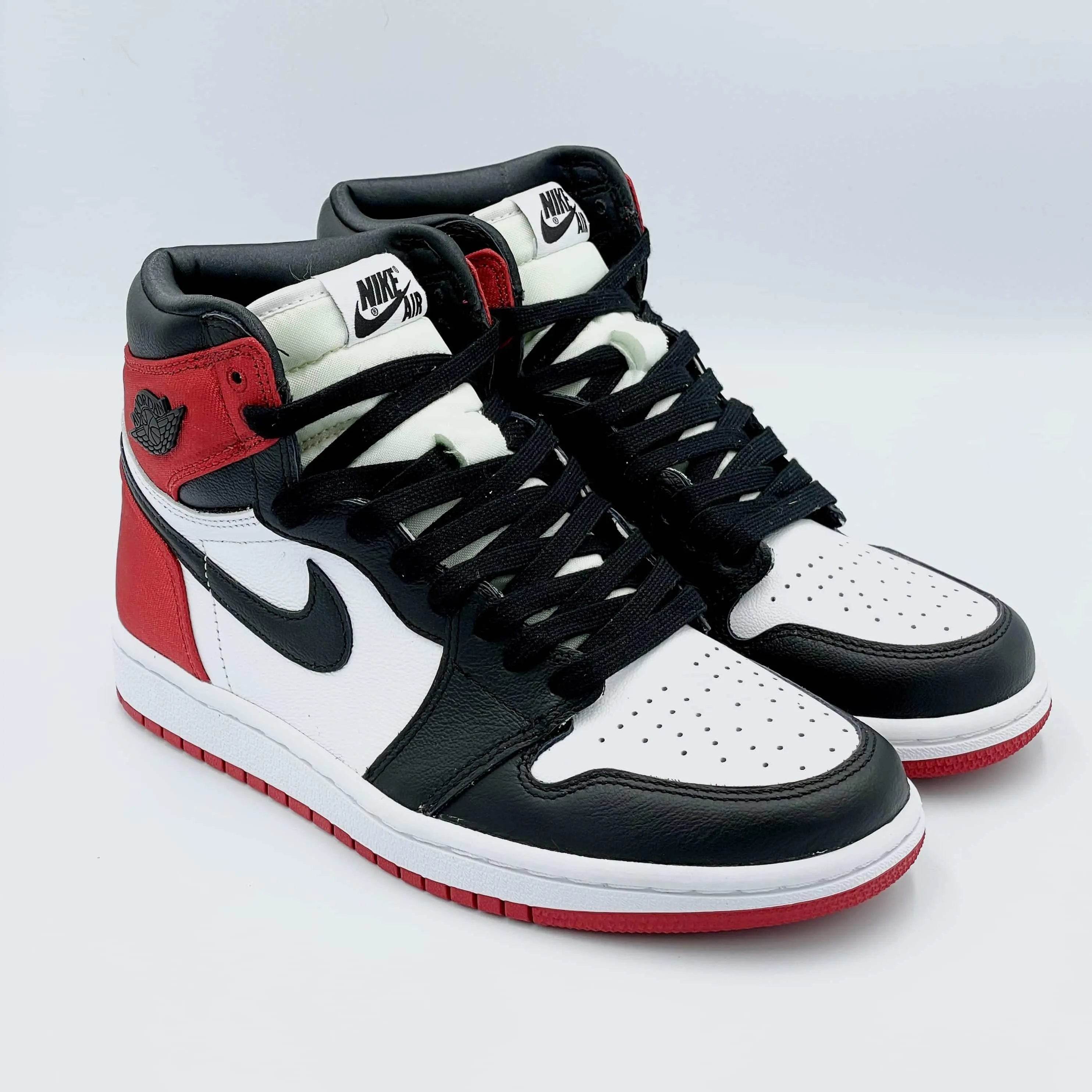 Air Jordan Retro High Og Satin Black Toe Jordan Retro High Satin