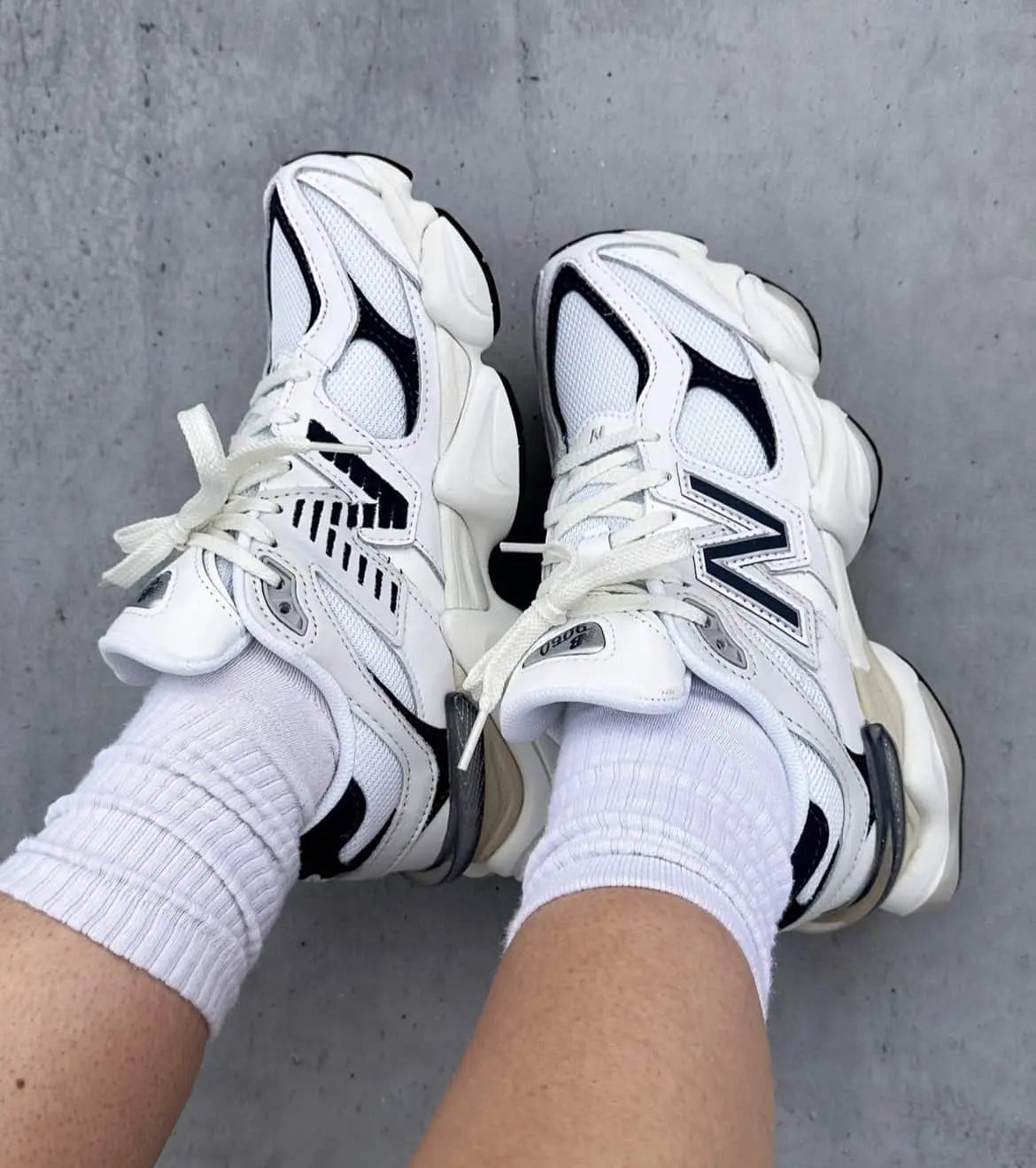 New Balance 9060 White Black  SA Sneakers