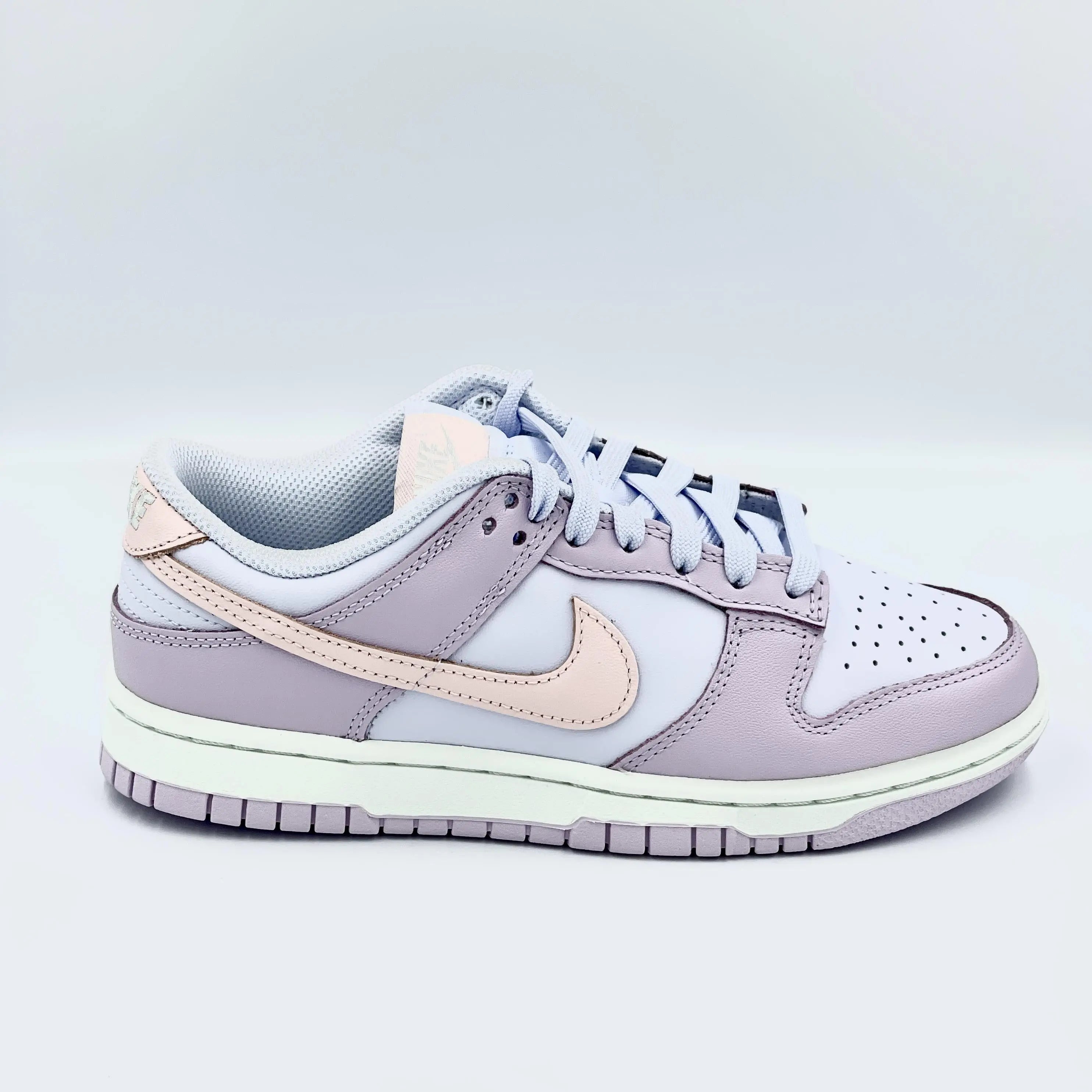 Nike Dunk Low Easter 2022 (W) SA Sneakers - Main Image