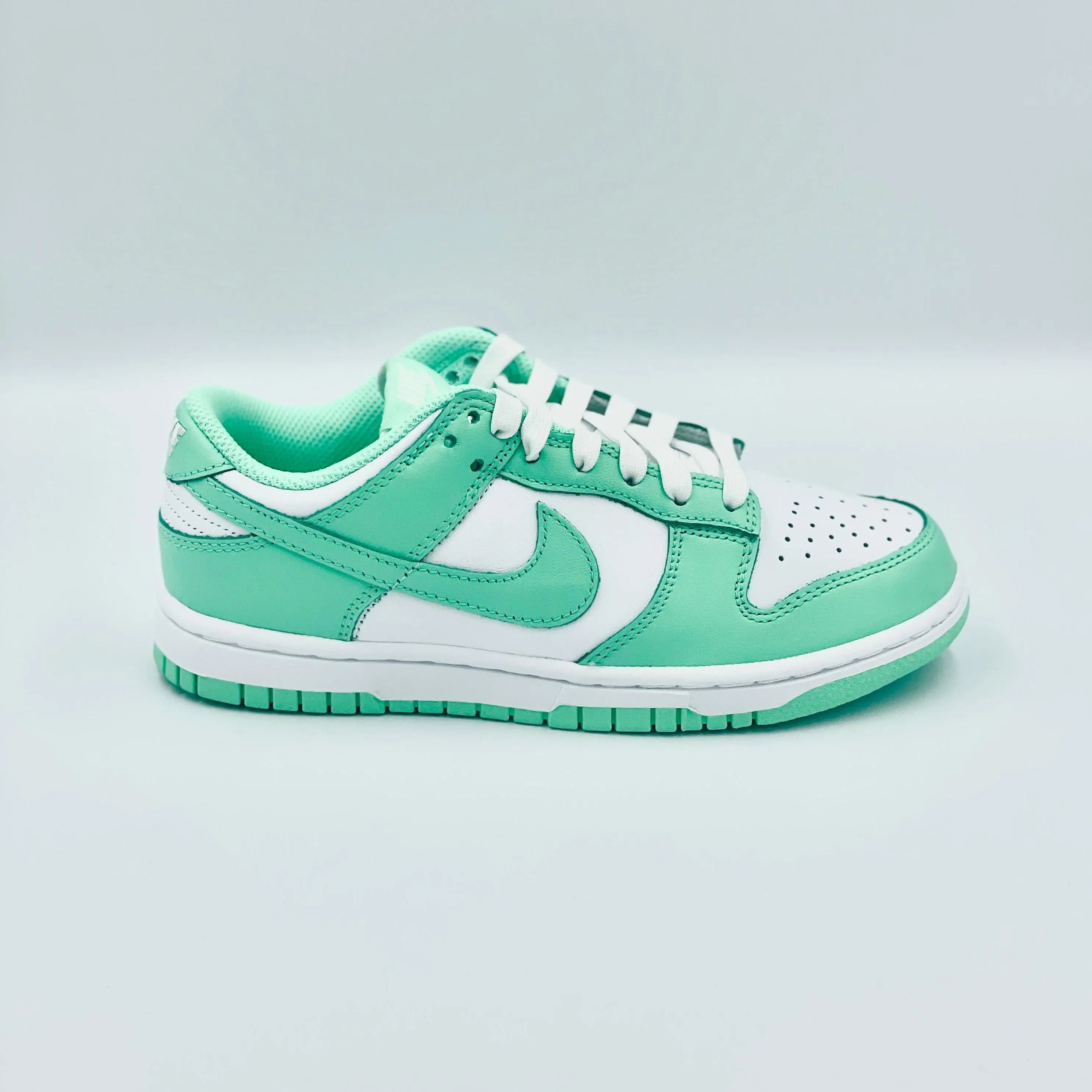 women nike dunk low green glow