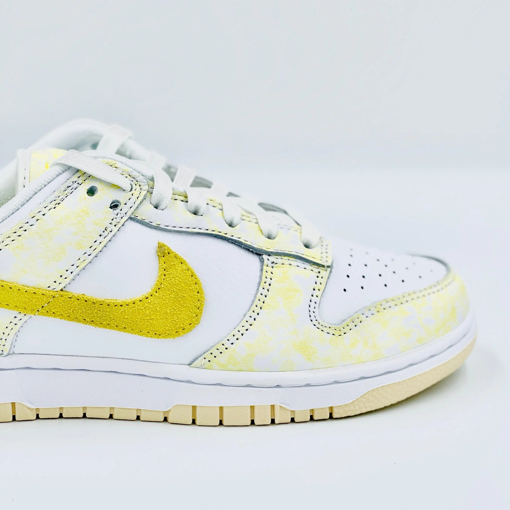 Nike Dunk Low OG Yellow Strike  SA Sneakers