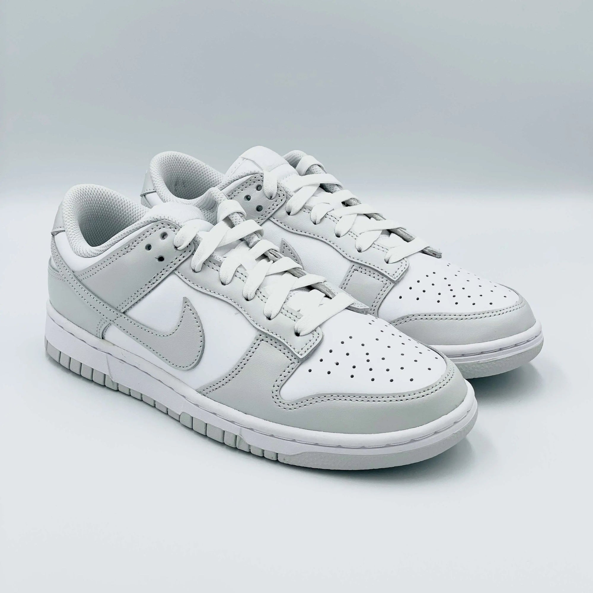 Nike Dunk Low Photon Dust  SA Sneakers