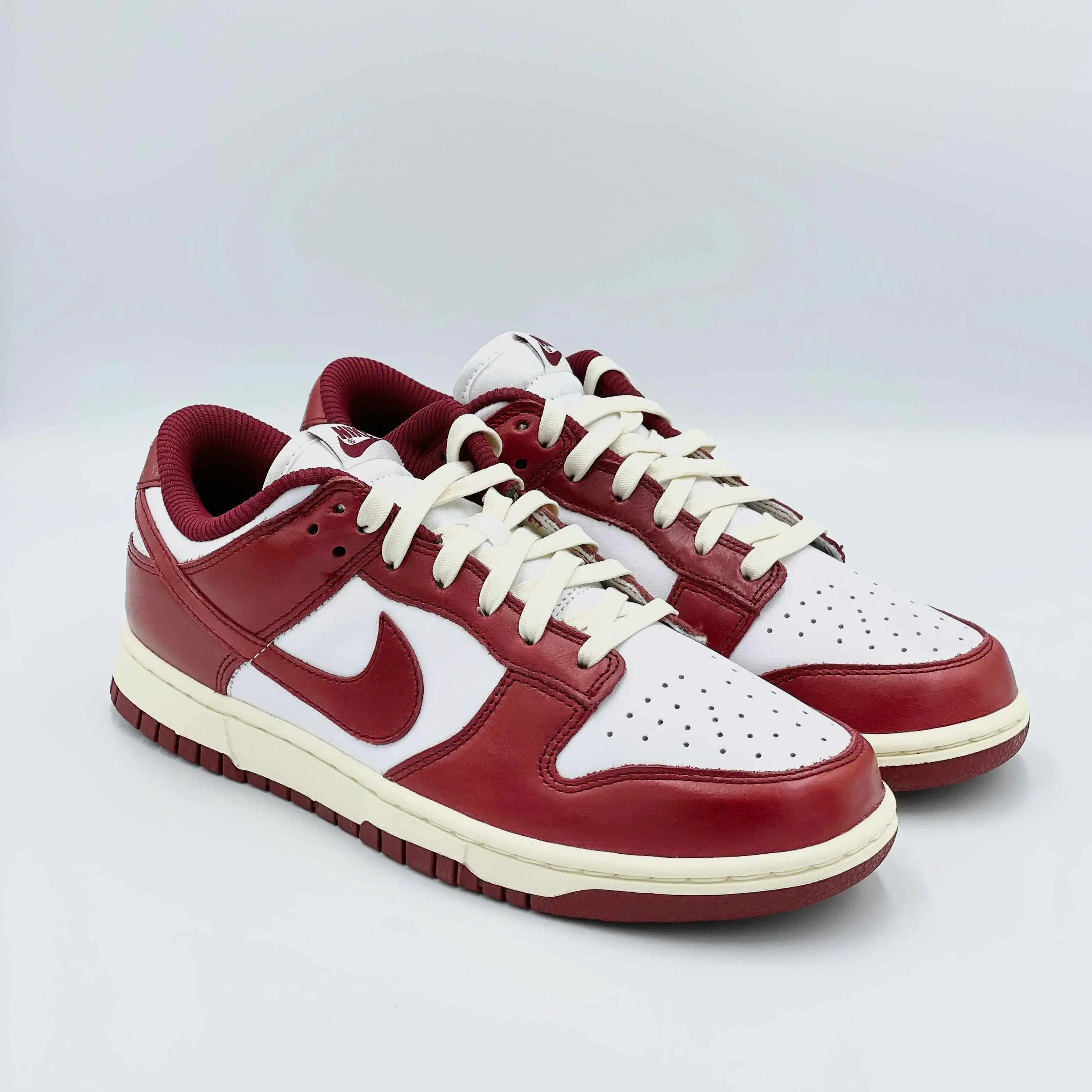 Nike team red clearance shoes