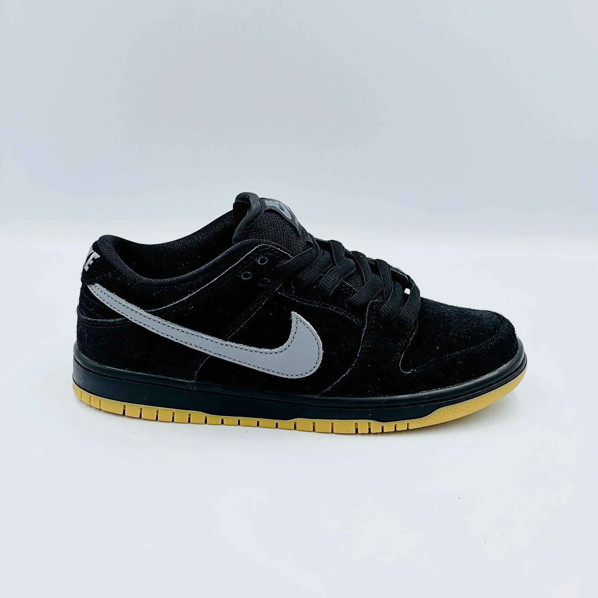 Nike SB Dunk Low Fog  SA Sneakers