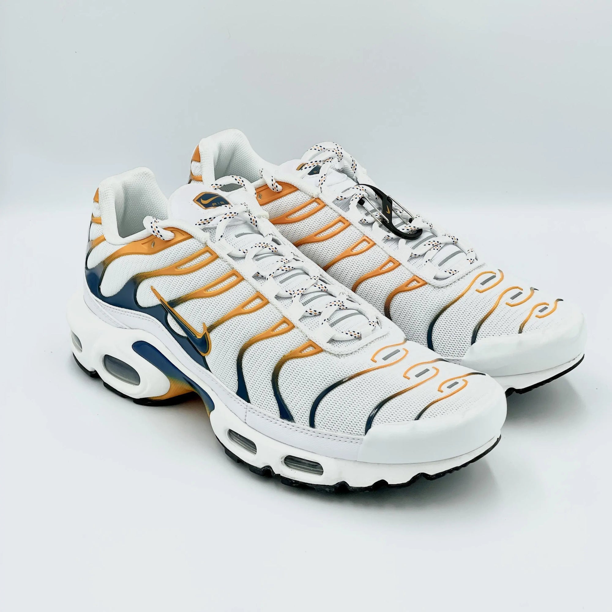 Nike TN Air Max Plus Hiking Carabiner White  SA Sneakers