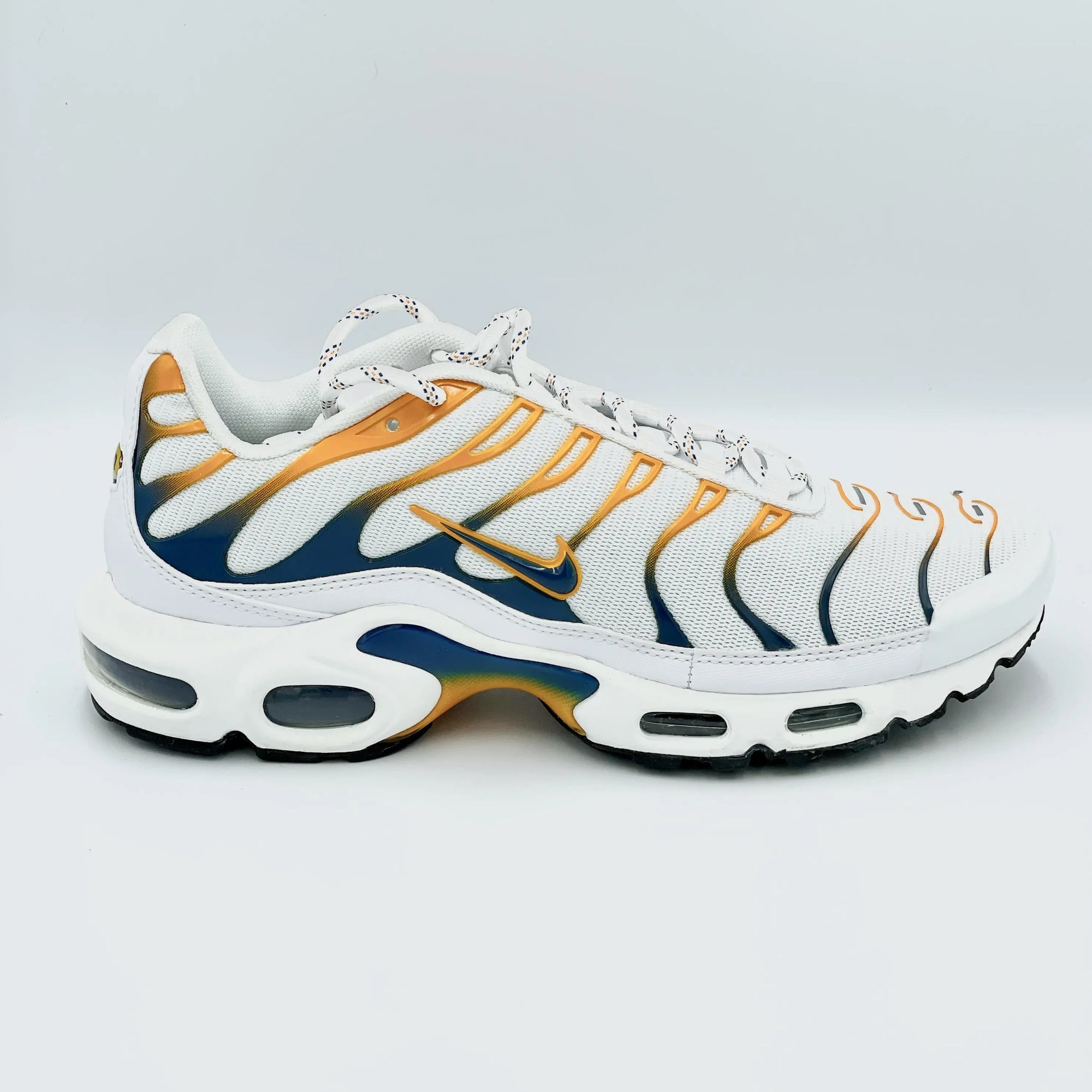 Nike TN Air Max Plus Hiking Carabiner White  SA Sneakers
