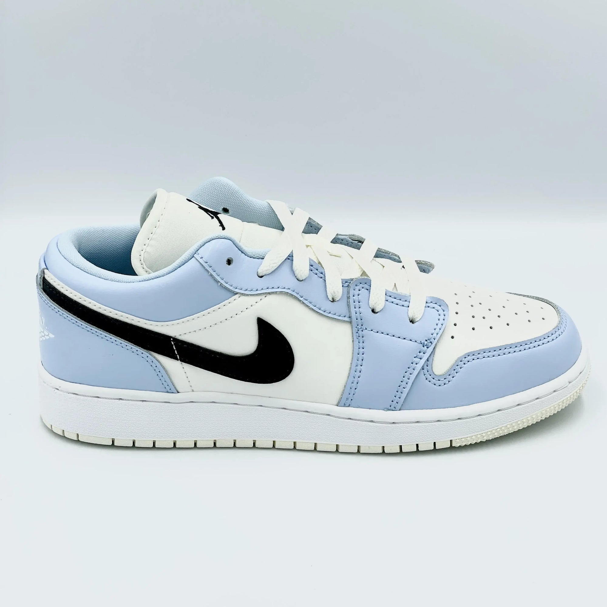Jordan 1 Low Ice Blue