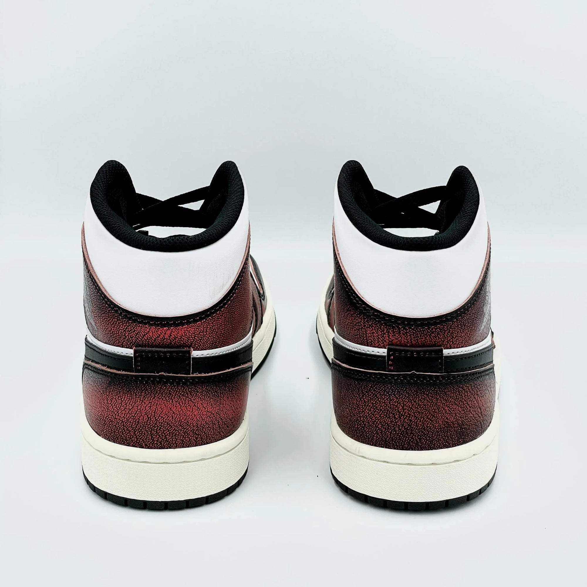 Jordan 1 Mid Wear-Away Chicago Product vendor