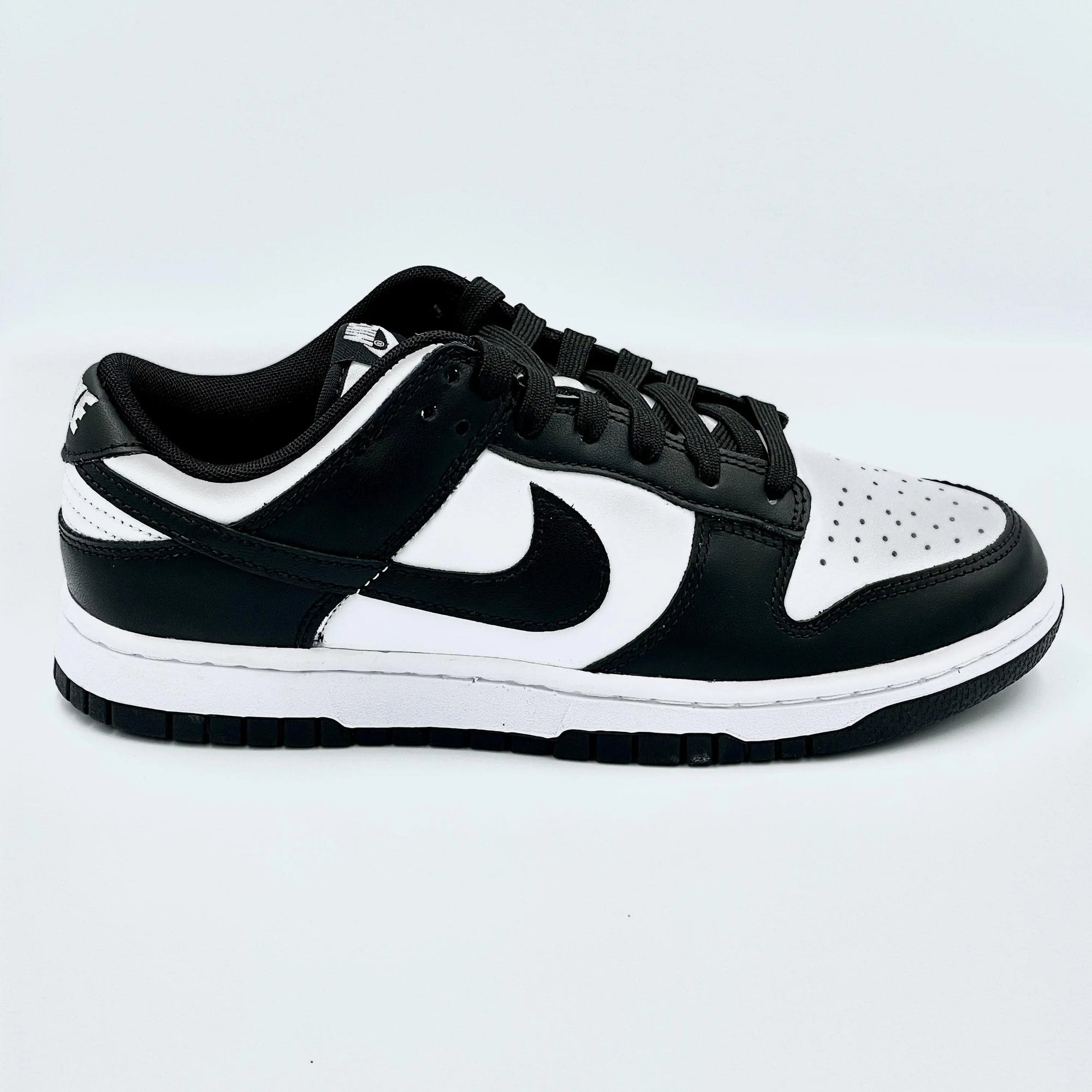 Dunk Low Panda