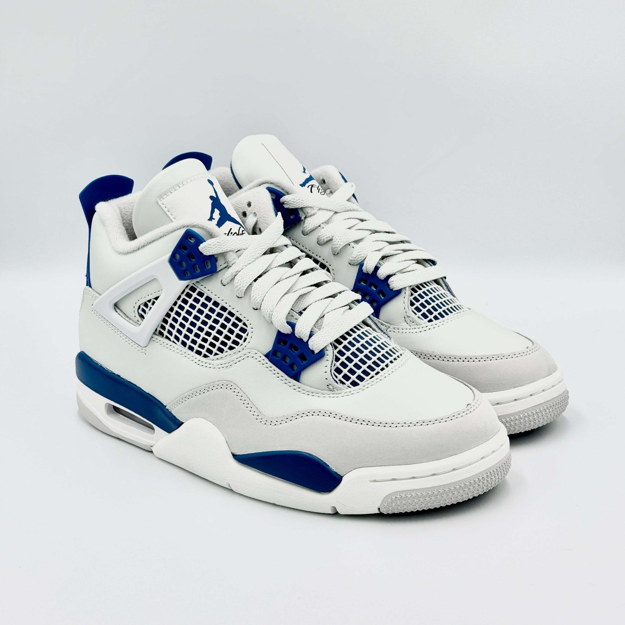 Unveiling-the-Legend-Nike-Air-Jordan-4-Military-Blue-Returns-in-May SA Sneakers