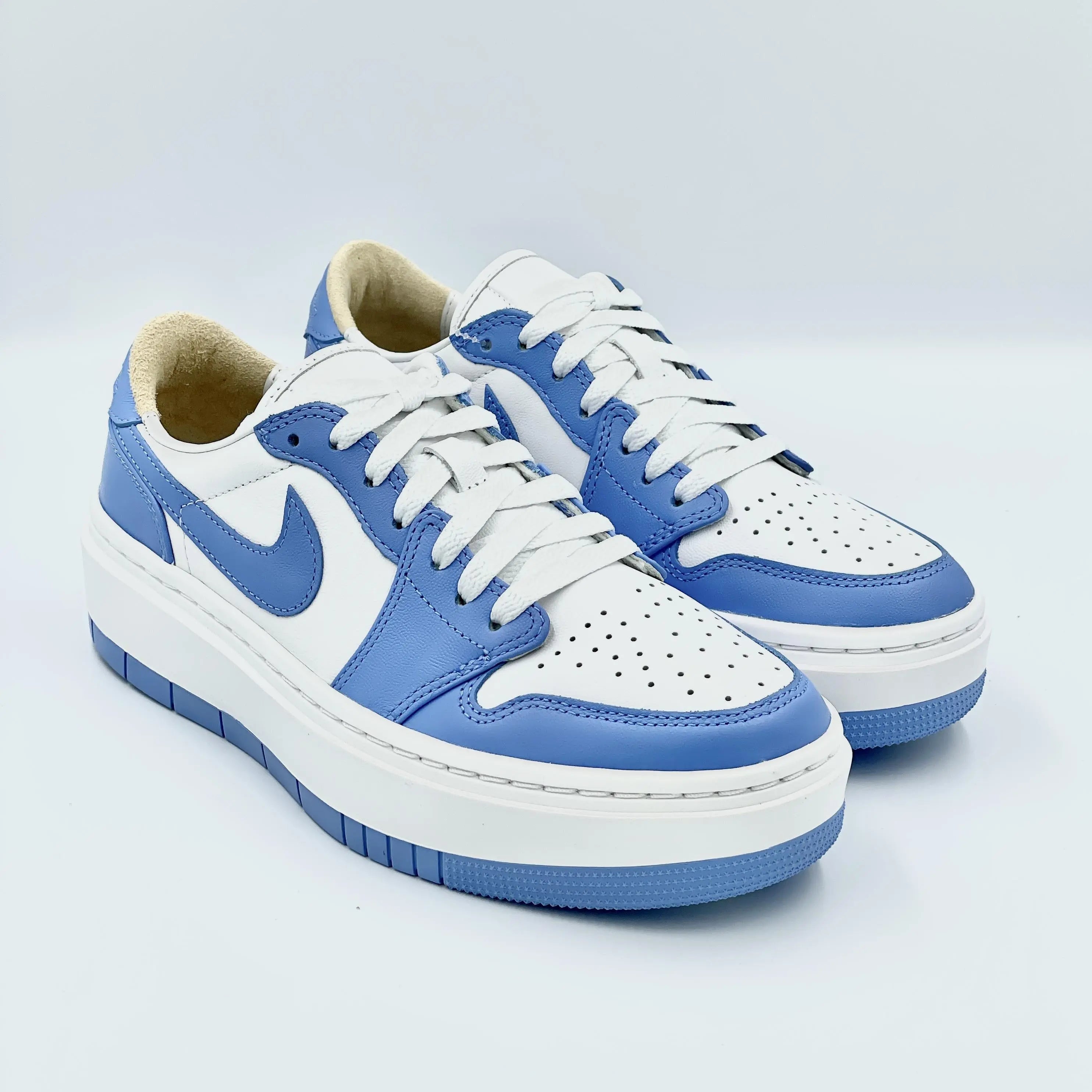 university blue jordan 1 low