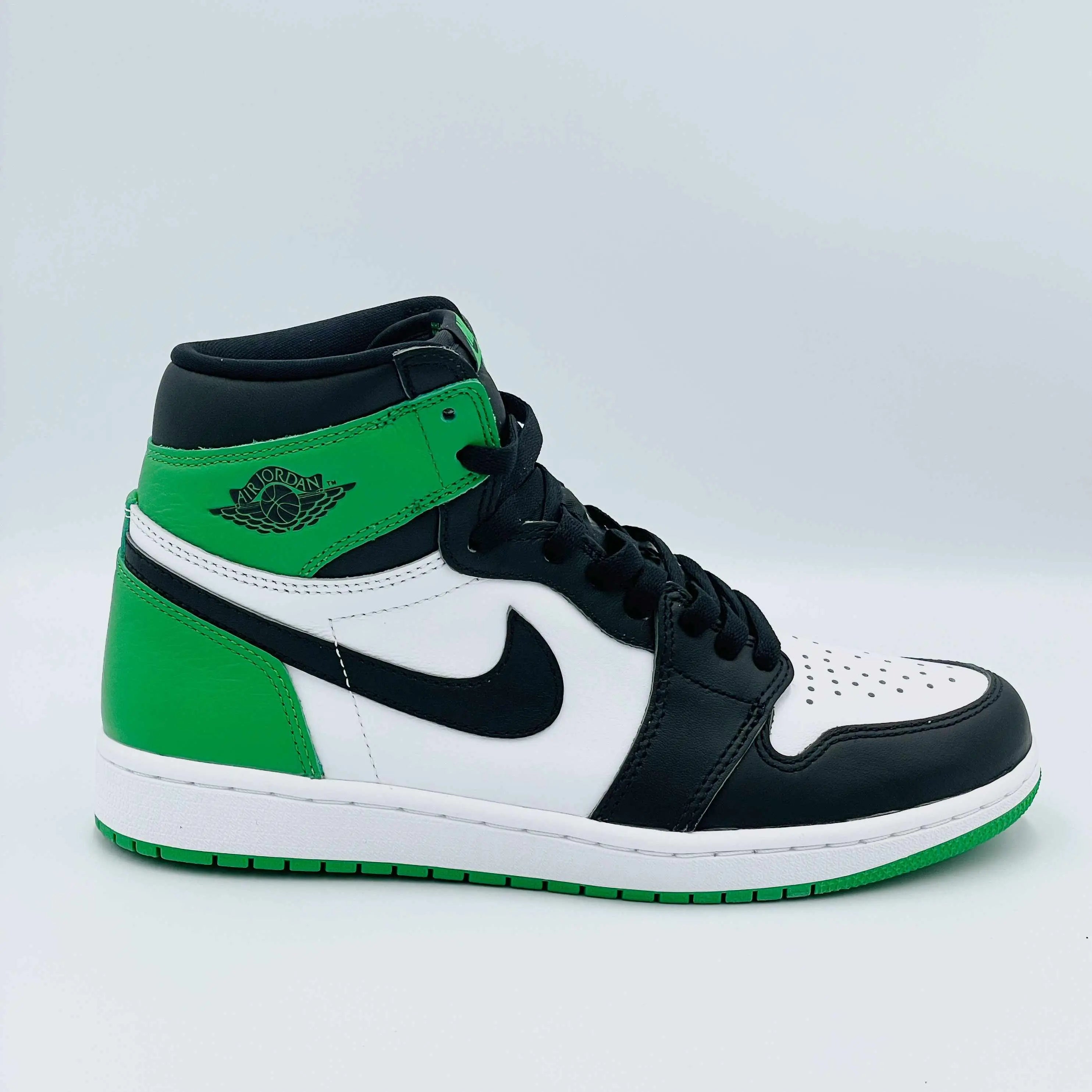 Nike Air Jordan 1 Retro High OG Lucky Green SA Sneakers