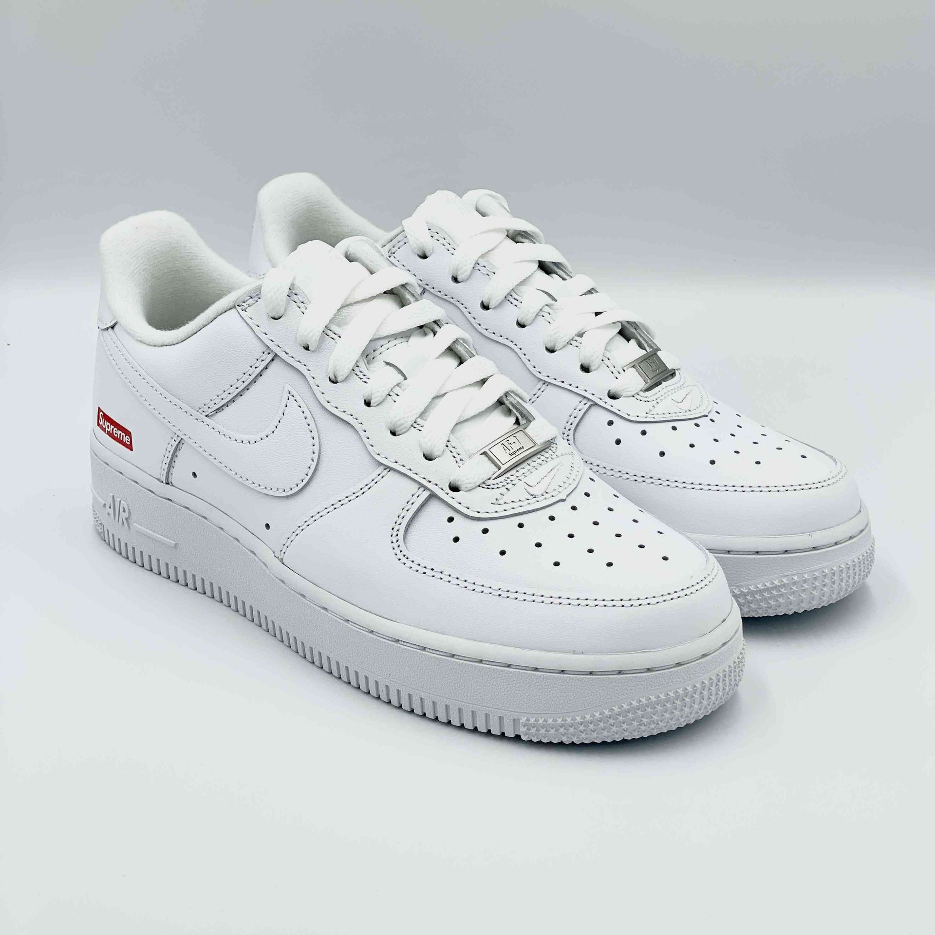 Nike Air Force Low Supreme White SA Sneakers