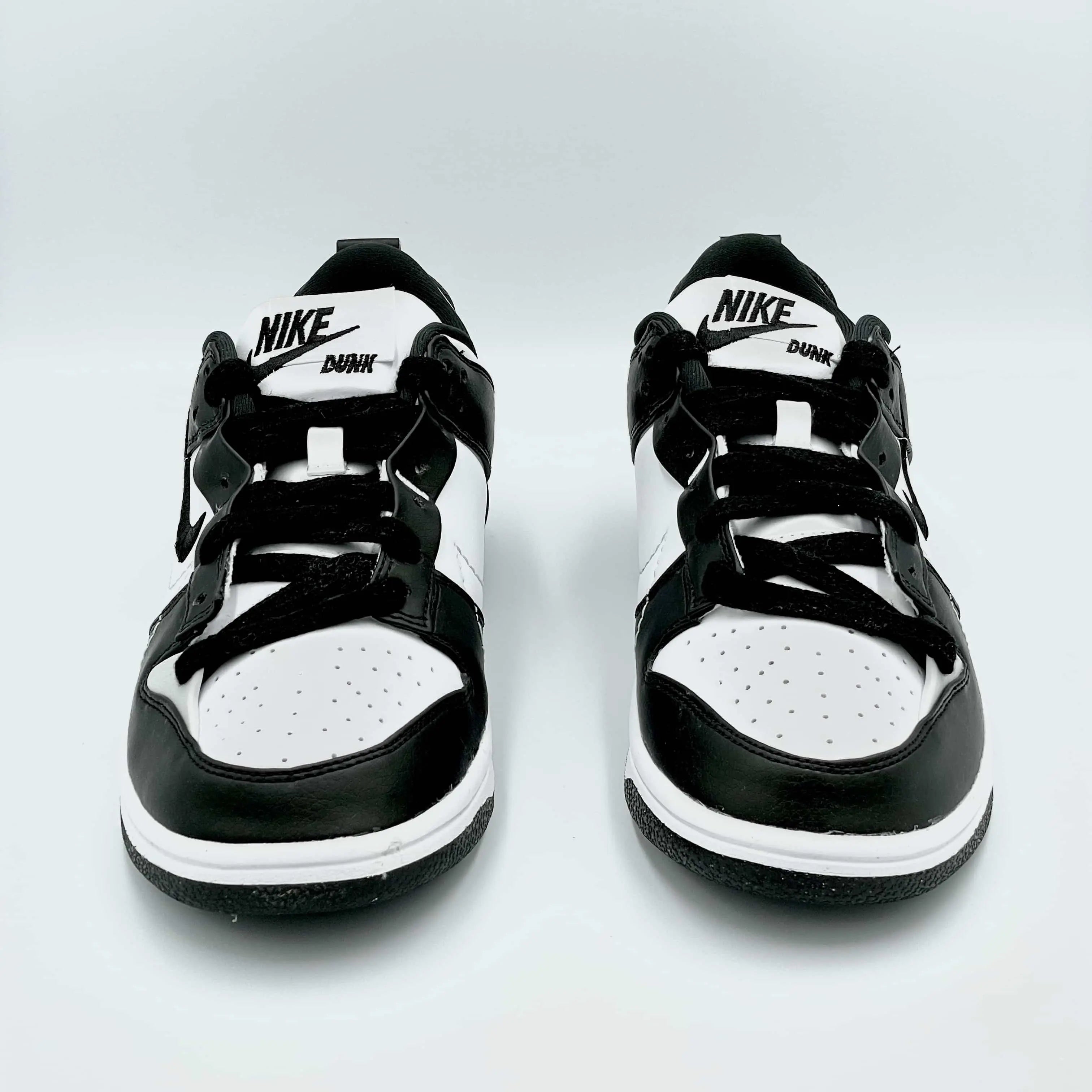 dunk low sp black and white