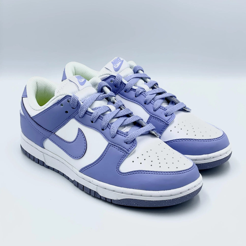 lila nike dunks