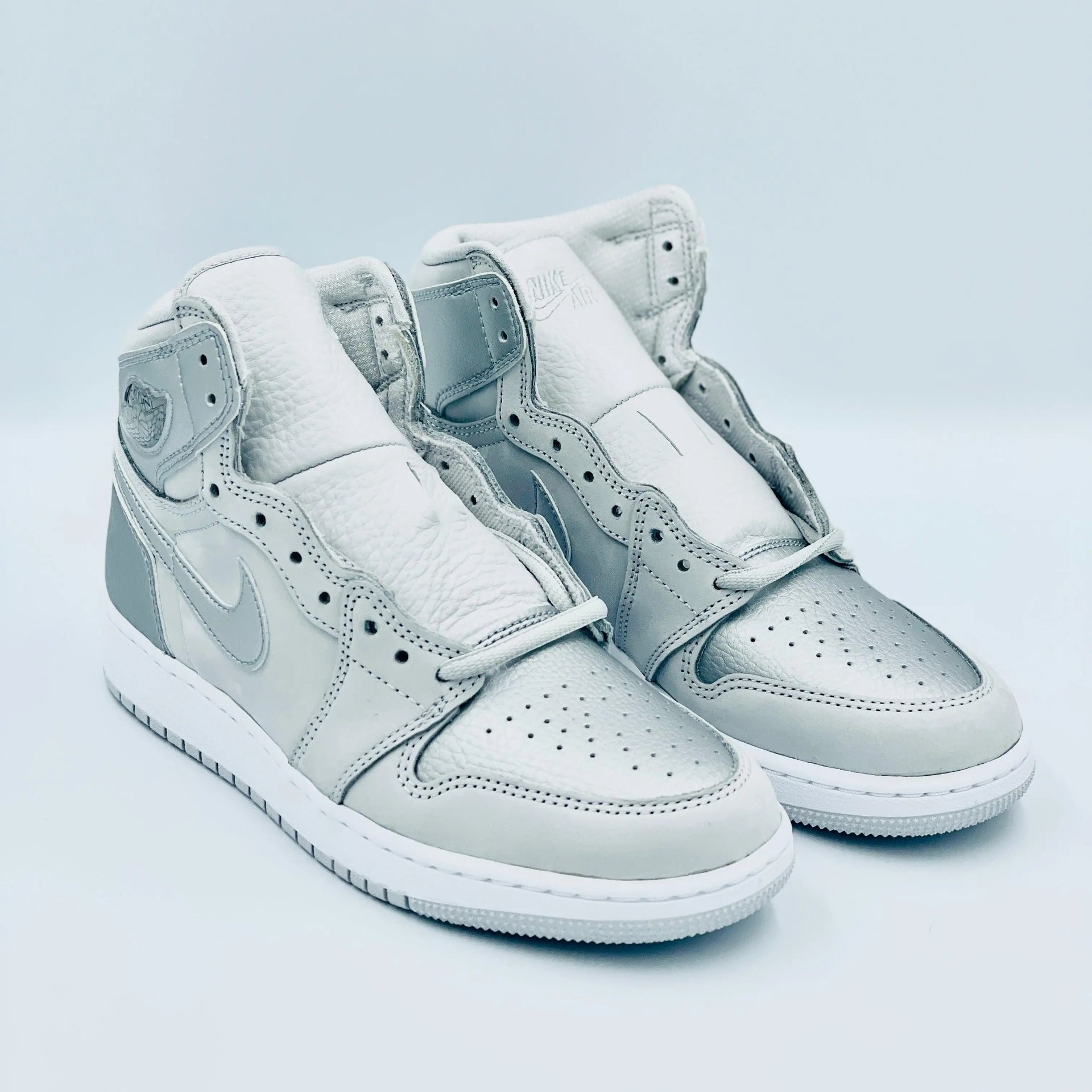 Air Jordan Retro High Neutral Grey SA Sneakers