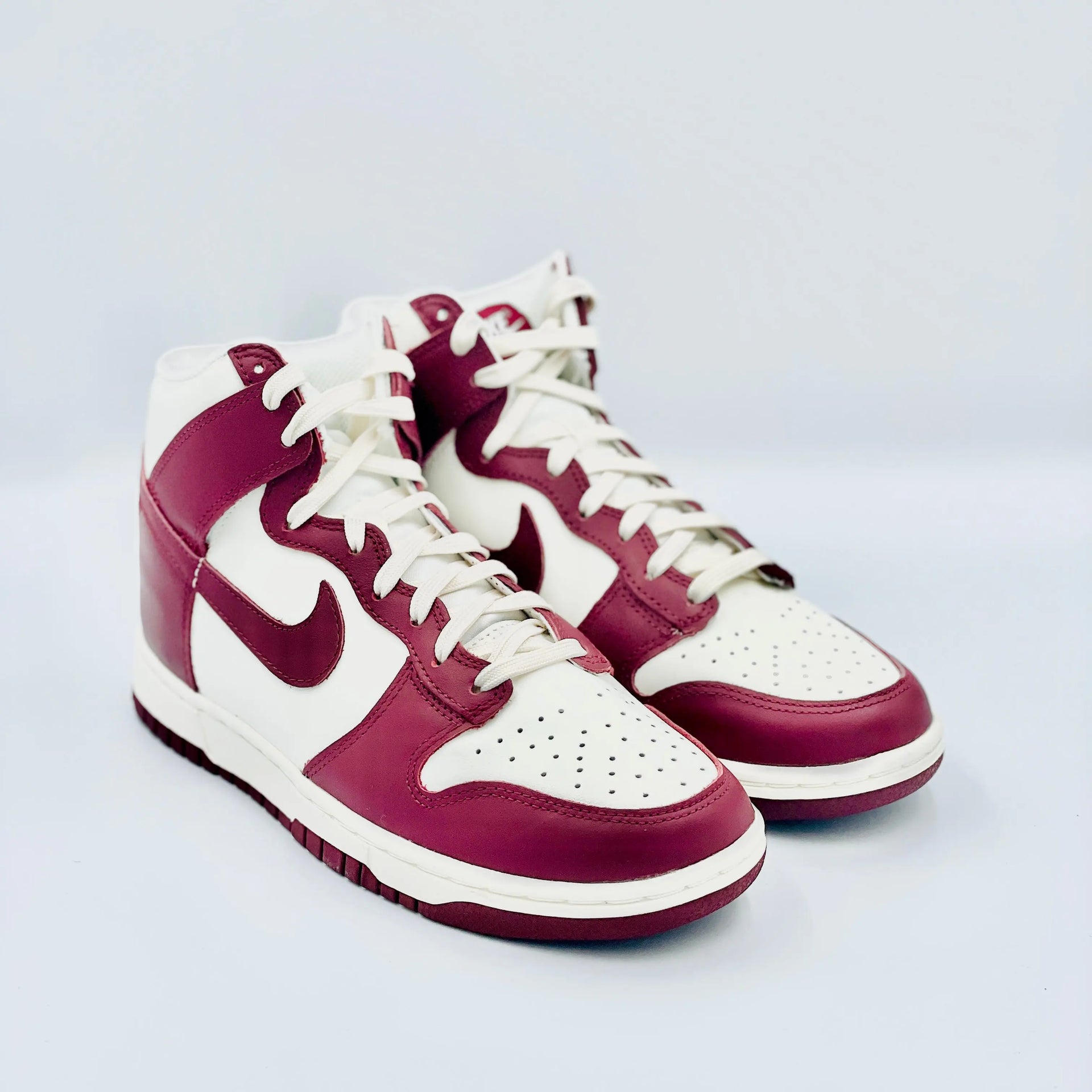 Nike Dunk High Sail Team Red (W) SA Sneakers