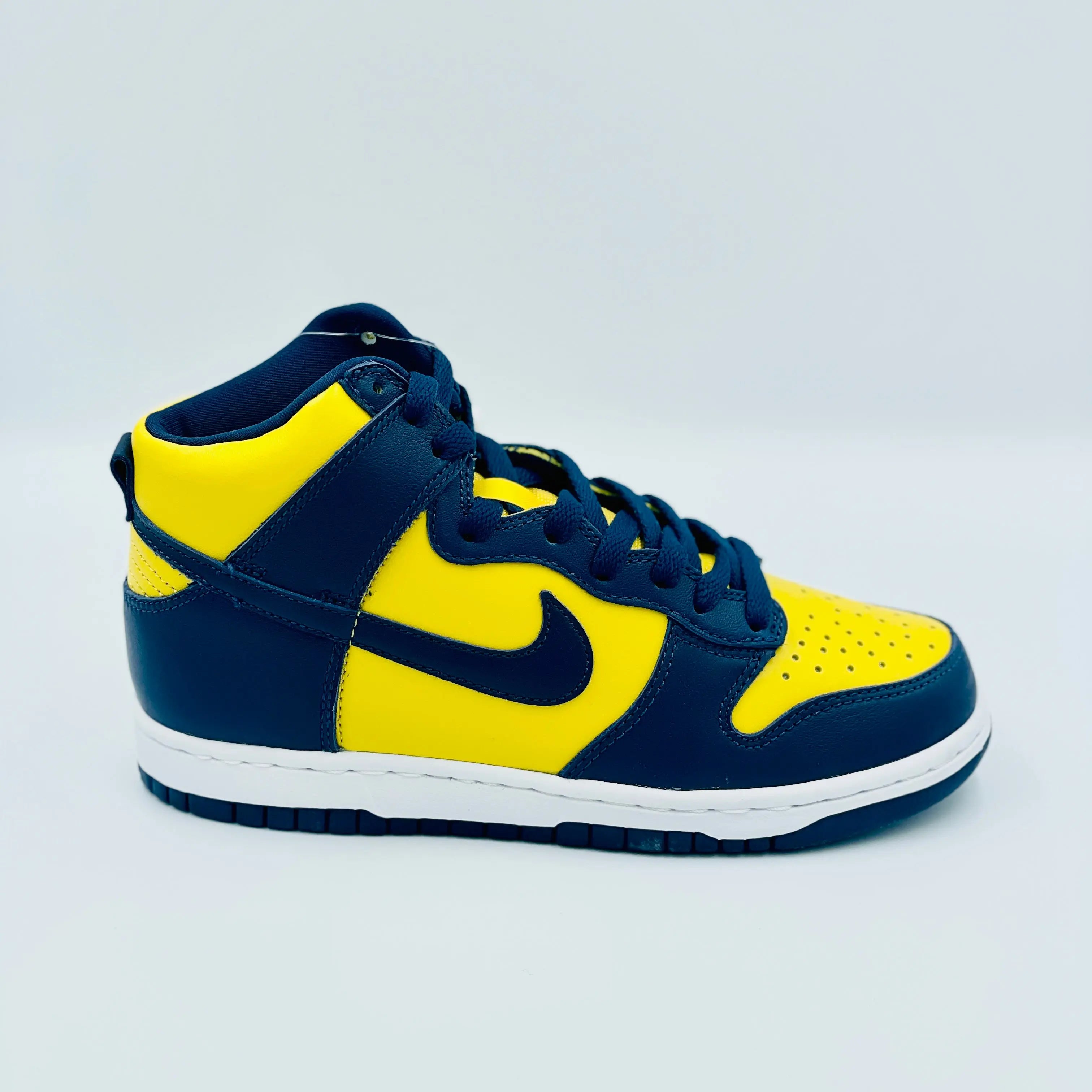 nike high michigan